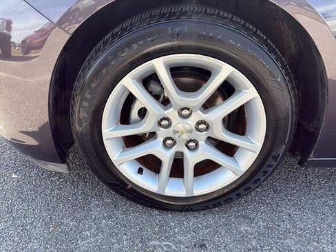 Used 2015 Chevrolet Malibu LT w/ Power Convenience Package image 9