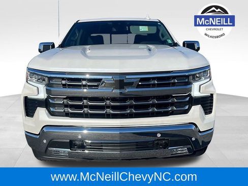 Used 2024 Chevrolet Silverado 1500 LTZ w/ LTZ Convenience Package II image 2