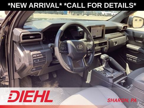 Used 2025 Toyota Tacoma SR AWD/4WD image 10