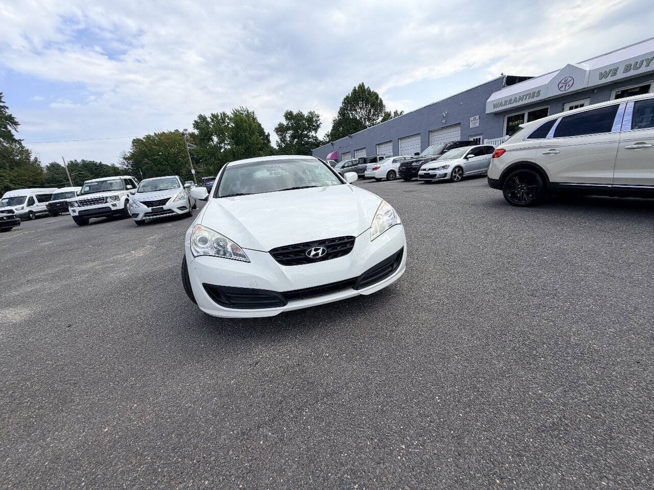 Used 2010 Hyundai Genesis 2.0T RWD image 5