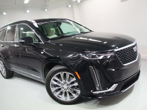 Used 2022 Cadillac XT6 Premium Luxury w/ Technology Package AWD/4WD image 10
