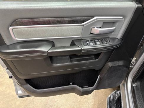 Used 2022 RAM 2500 Big Horn AWD/4WD image 29