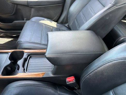 Used 2022 Honda CR-V Touring image 13