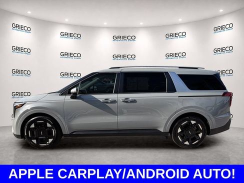 Used 2025 Kia Carnival EX FWD image 4