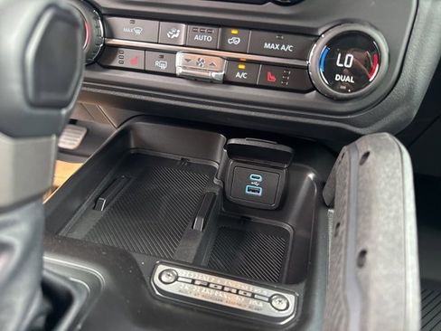 New 2025 Ford Bronco Big Bend w/ Black Diamond Package image 25