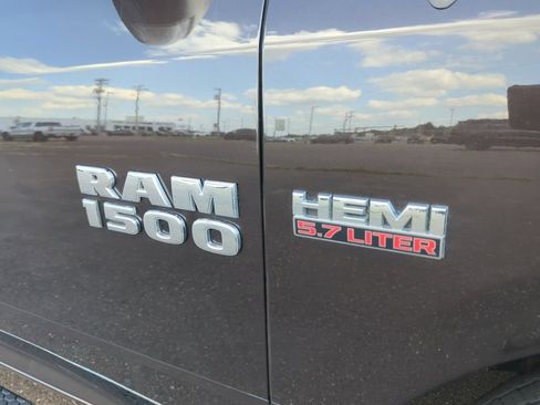 Used 2017 RAM 1500 Big Horn AWD/4WD image 9