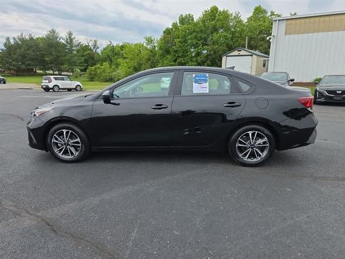 Used 2023 Kia Forte LXS FWD image 6
