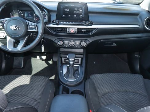 Used 2021 Kia Forte LXS FWD image 10