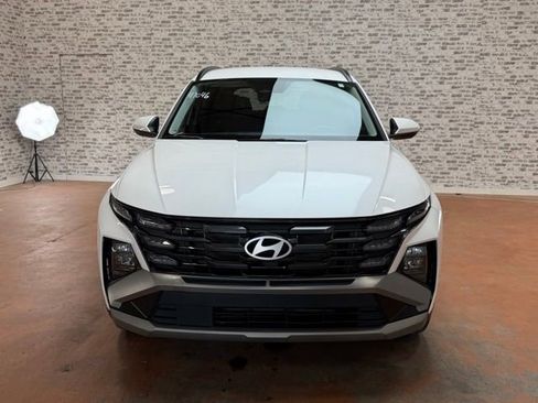 Certified 2025 Hyundai Tucson SEL AWD/4WD image 2