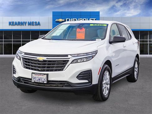 Certified 2024 Chevrolet Equinox LS w/ LS Convenience Package image 3