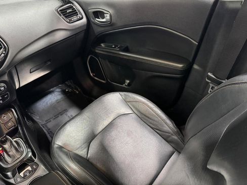 Used 2018 Jeep Compass Limited w/ Navigation Group image 18