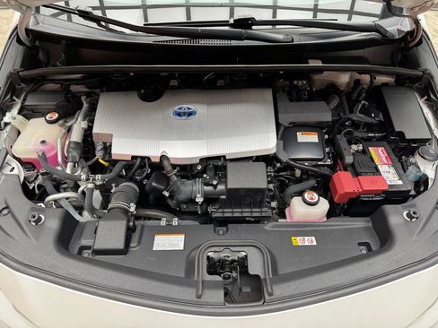 Used 2019 Toyota Prius Prime FWD image 28