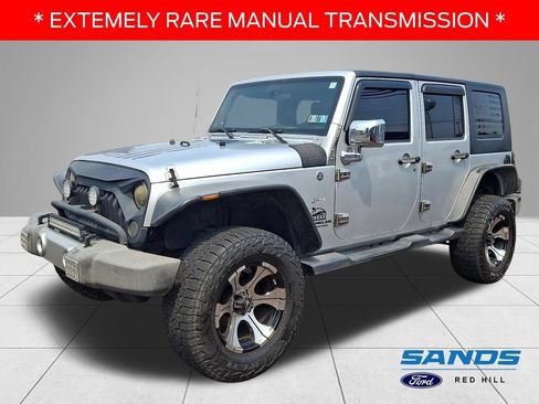 Used 2008 Jeep Wrangler Unlimited Sahara AWD/4WD image 1