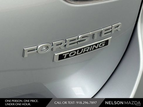 Used 2024 Subaru Forester Touring w/ Convenience Package AWD/4WD image 17