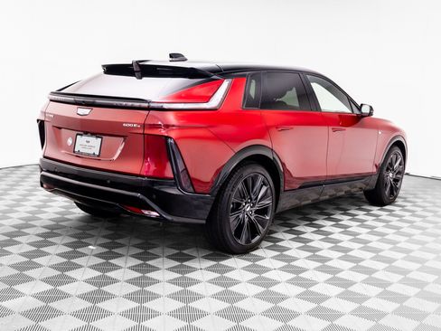 New 2026 Cadillac Lyriq Signature Sport w/ Nappa Leather Package AWD/4WD image 5