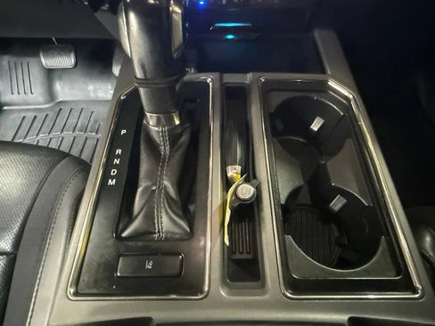 Used 2020 Ford F150 Raptor w/ Equipment Group 802A Luxury AWD/4WD image 15