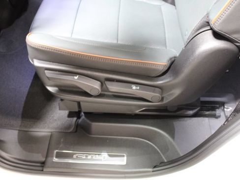 New 2026 GMC Yukon AT4 w/ AT4 Premium Plus Package AWD/4WD image 68