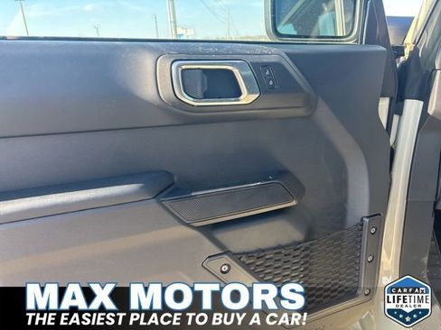 New 2025 Ford Bronco Outer Banks w/ Sasquatch Package image 16