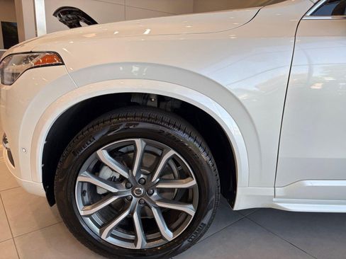 Used 2017 Volvo XC90 T6 Momentum w/ Vision Package AWD/4WD image 10