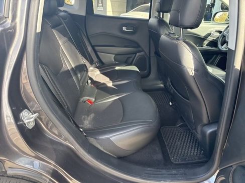 Used 2019 Jeep Compass Latitude w/ Popular Equipment Group image 15