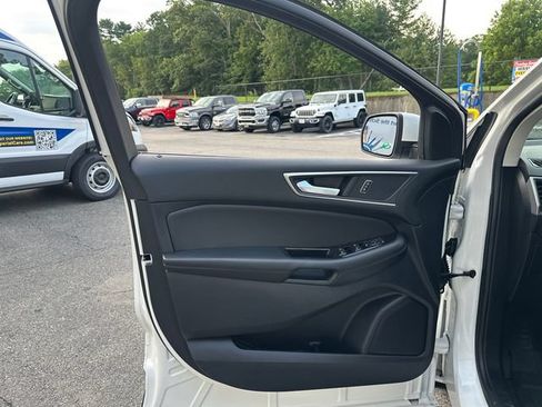 Used 2020 Ford Edge SEL w/ Convenience Package AWD/4WD image 23