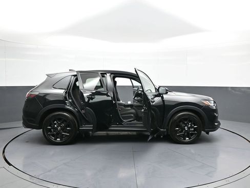Used 2024 Honda HR-V Sport image 40