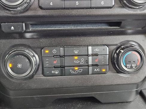 Used 2018 Ford F150 XLT w/ Equipment Group 302A Luxury RWD image 15