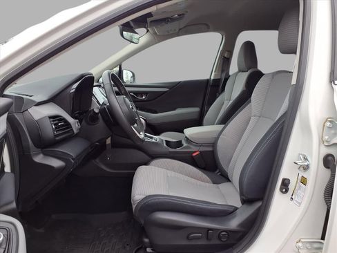 Certified 2025 Subaru Outback Premium w/ Popular Package #1A image 10