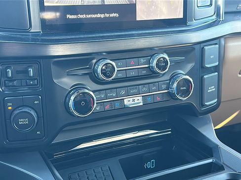 Used 2026 Ford F350 Lariat w/ Chrome Package image 34