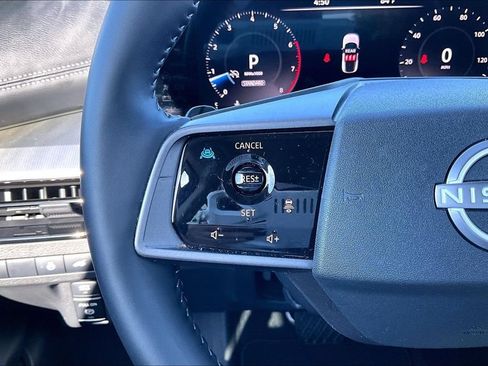 Used 2025 Nissan Murano SL AWD/4WD image 18