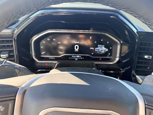 Used 2023 GMC Sierra 1500 SLT w/ SLT Premium Package image 18