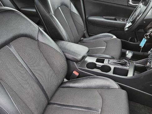 Used 2018 Kia Optima S w/ Panoramic Sunroof Package image 15