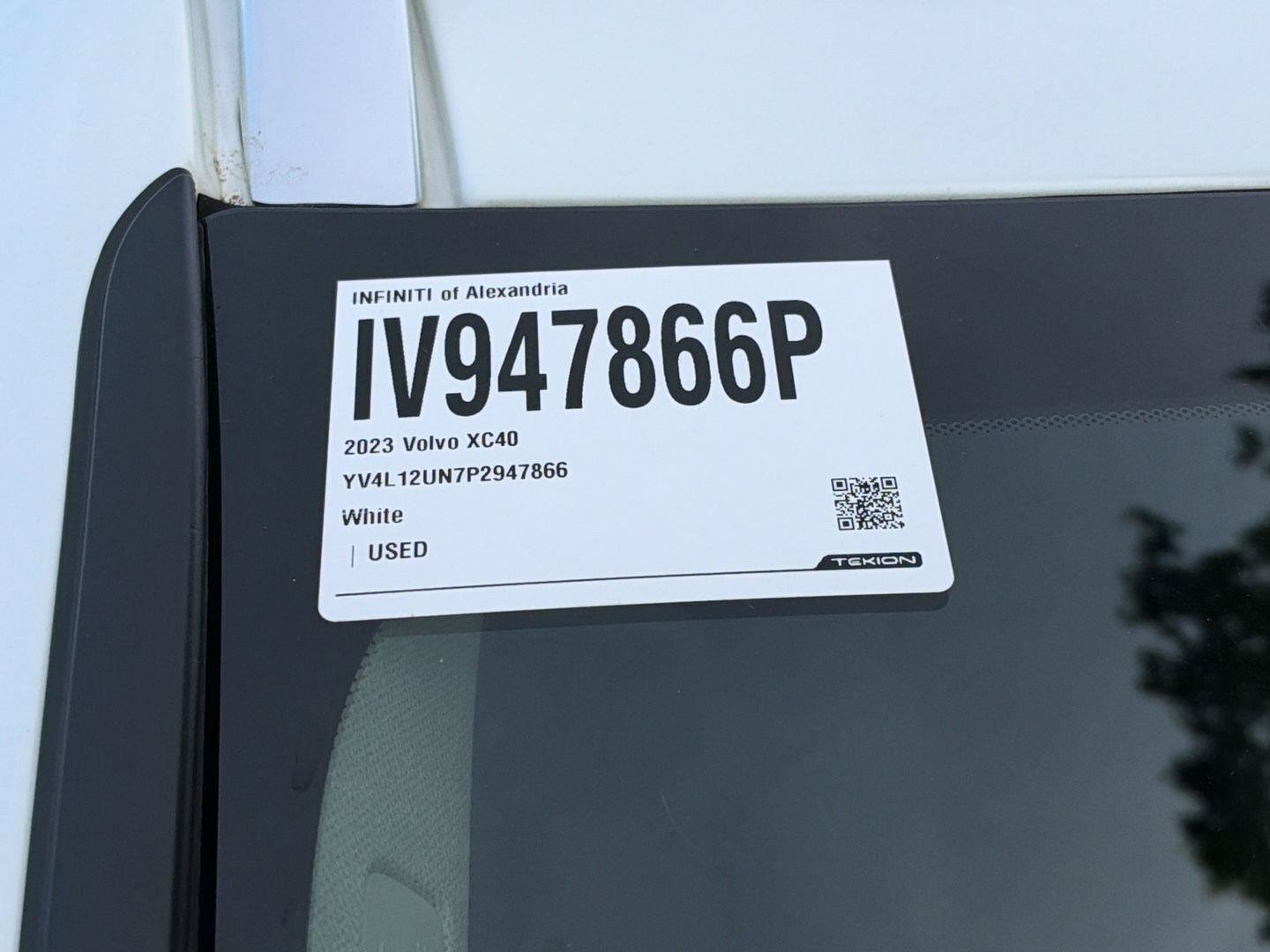 Used 2023 Volvo XC40 B5 Plus w/ Driver Assist Package AWD/4WD image 46