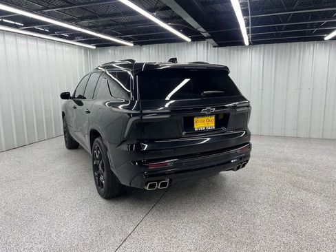 Used 2024 Chevrolet Traverse RS AWD/4WD image 4