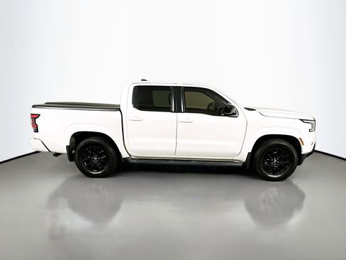 Used 2023 Nissan Frontier SV w/ Midnight Edition Package image 4