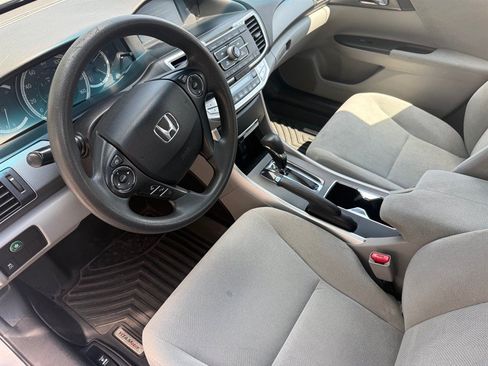 Used 2013 Honda Accord LX image 25