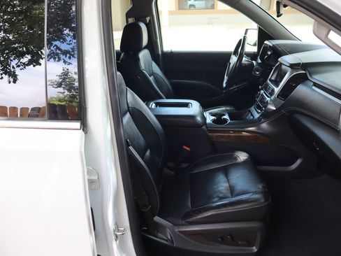 Used 2020 Chevrolet Tahoe LT AWD/4WD image 24