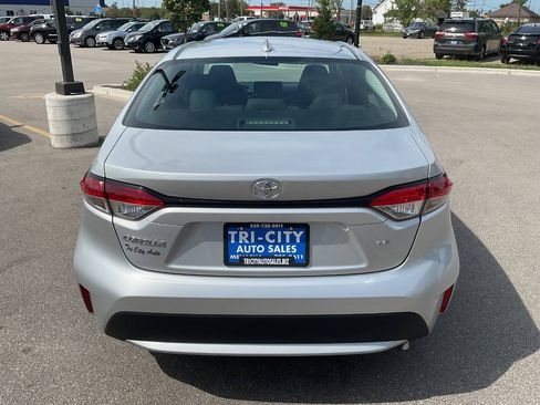 Used 2021 Toyota Corolla LE FWD image 6