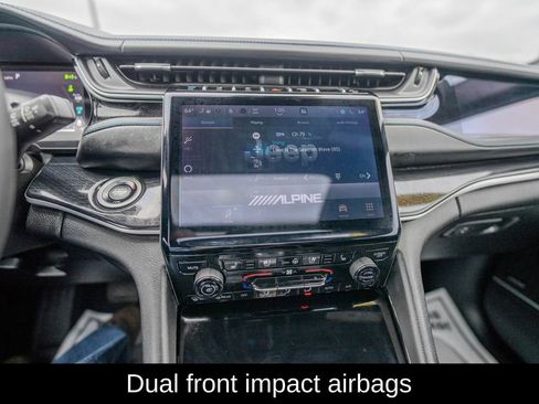 Used 2022 Jeep Grand Cherokee Trailhawk image 16