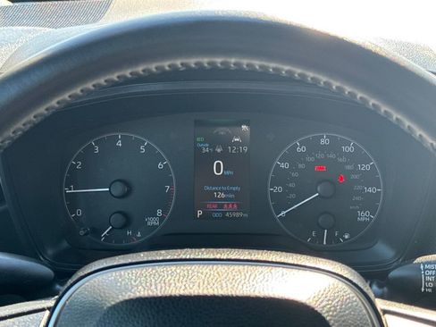 Used 2023 Toyota Corolla SE image 15