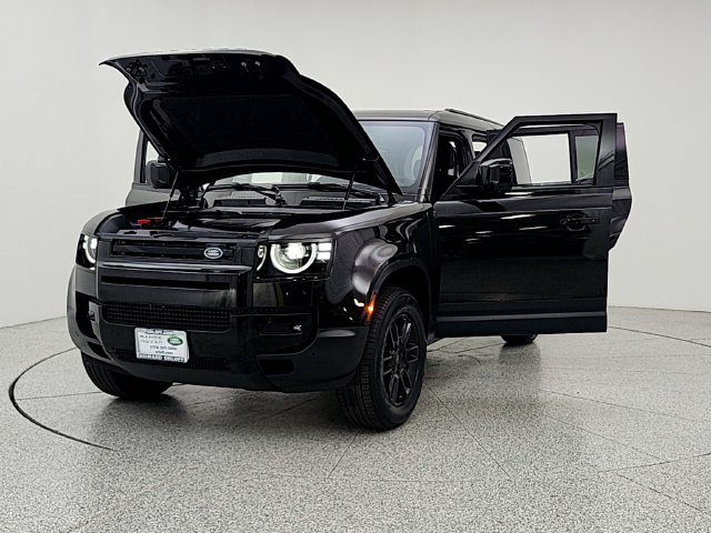 Certified 2026 Land Rover Defender 110 S AWD/4WD image 9
