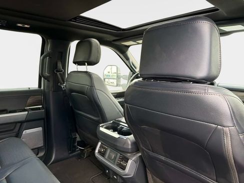 Used 2025 Ford F150 Lariat w/ Tow/Haul Package AWD/4WD image 30