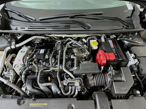 Used 2024 Nissan Sentra SV image 31