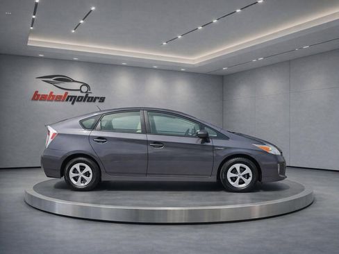 Used 2014 Toyota Prius Three FWD image 12