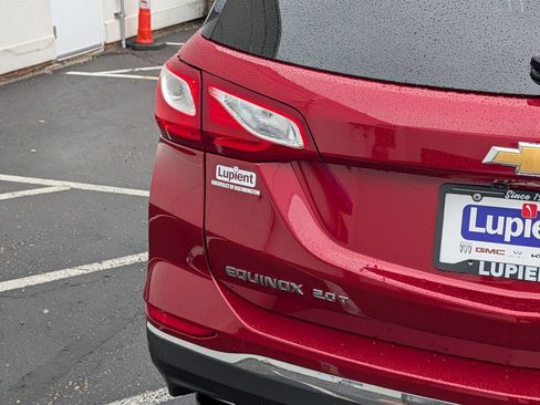 Used 2018 Chevrolet Equinox Premier FWD image 5