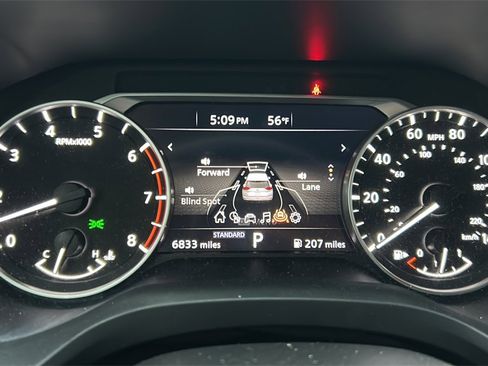 Certified 2025 Nissan Rogue SV image 21