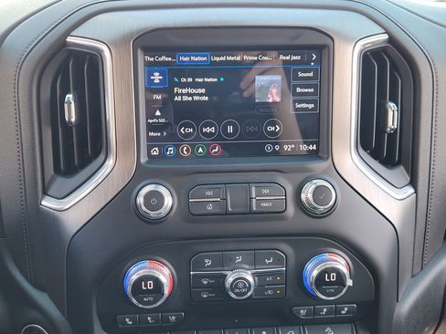 Used 2022 GMC Sierra 2500 Denali AWD/4WD image 16