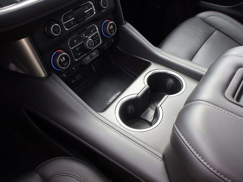 Used 2022 Chevrolet Tahoe Z71 w/ Luxury Package image 29