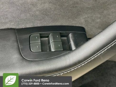 Used 2024 Tesla Model Y Long Range AWD/4WD image 18