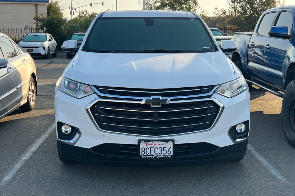 Used 2018 Chevrolet Traverse LT FWD image 3